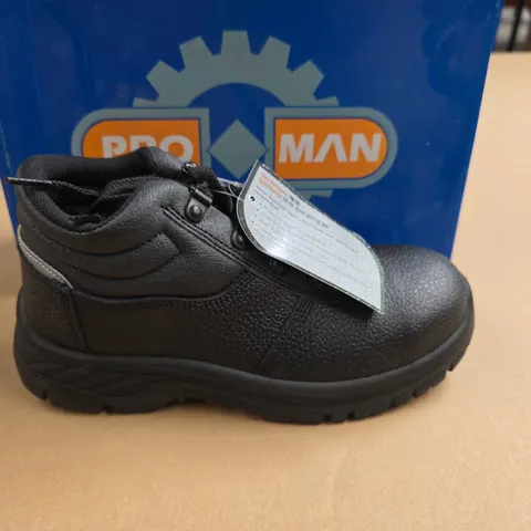 BRAND NEW BOXED PROMAN CHUKKA SAFETY BOOTS IN BLACK - UK 3