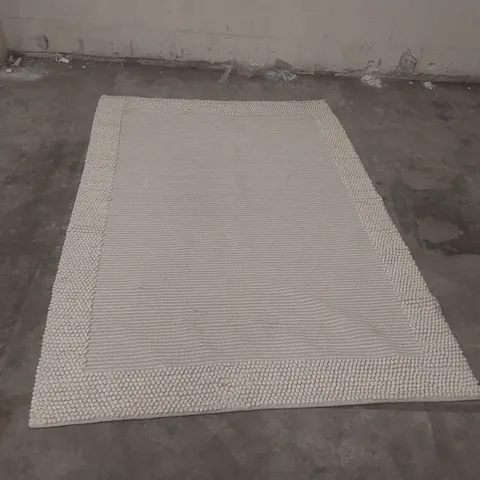 QUALITY DESIGNER AREA RUG - APPROXIMATELY 230 x 155cm