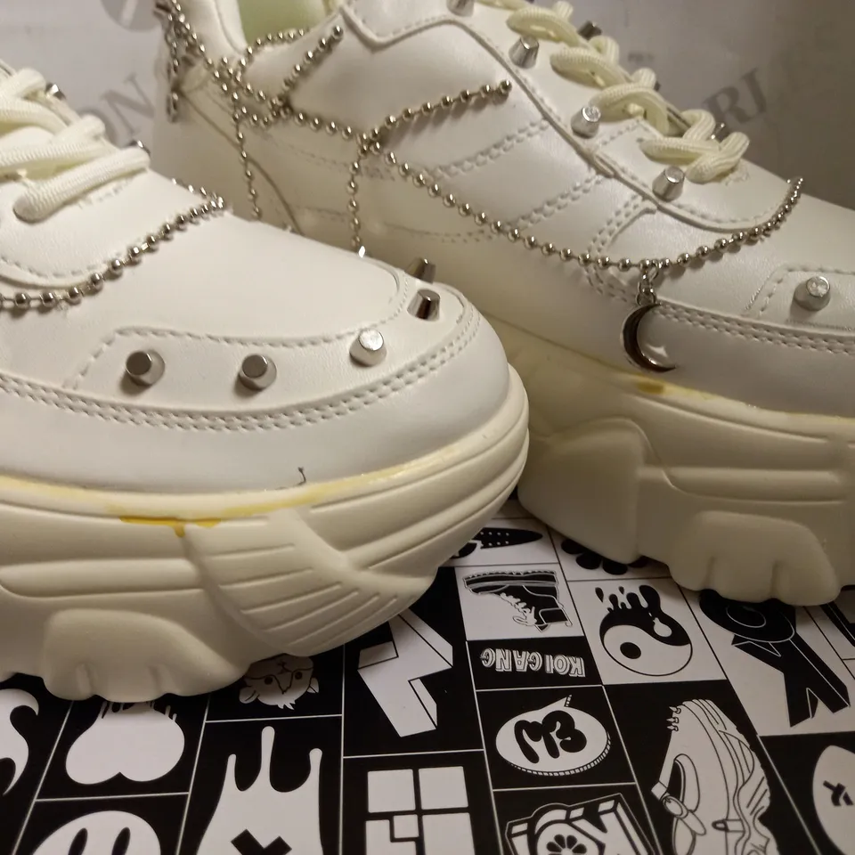 KOI VEGAN JINX WHITE MYSTIC CHARM TRAINERS - SIZE 6
