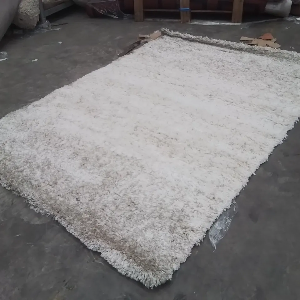 QUALITY DESIGNER AREA RUG - APPROXIMATELY 220X160CM