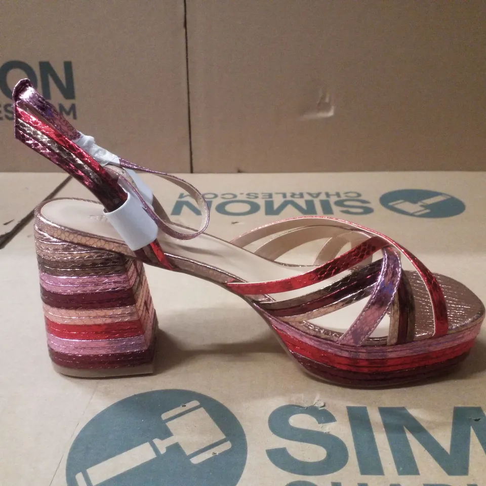 BOX CONTAINING APPROXIMATELY 6 BRAND NEW PAIRS OF SIMPLY BE MULTI PLATFORM HEEL EX WIDE - SIZE 8