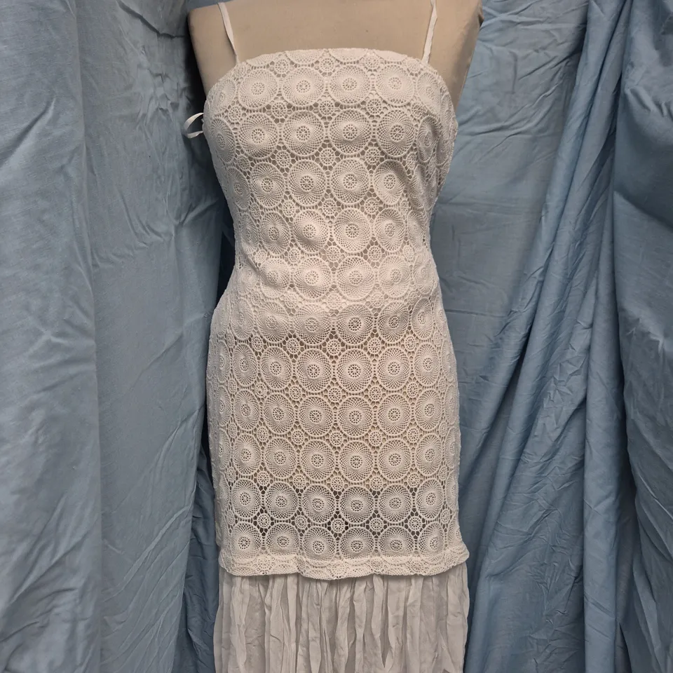 NOBODY'S CHILD LULU MIDAXI DRESS IN WHITE SIZE UK 6