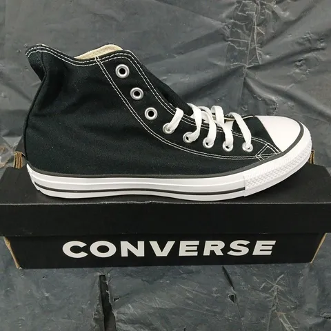 BOXED PAIR OF CONVERSE CHUCK TRAINERS - UK SIZE 8.5