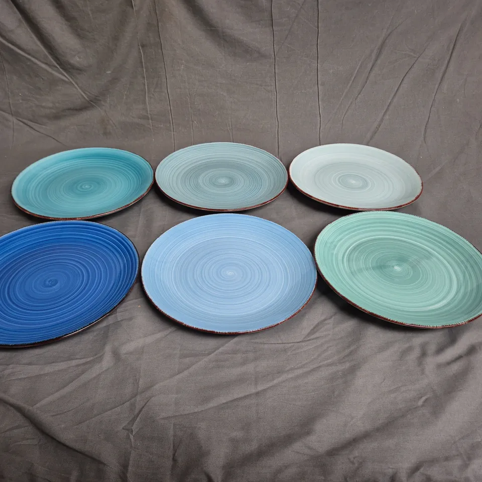 SET OF 6 DINING PLATES - COLLECTION ONLY