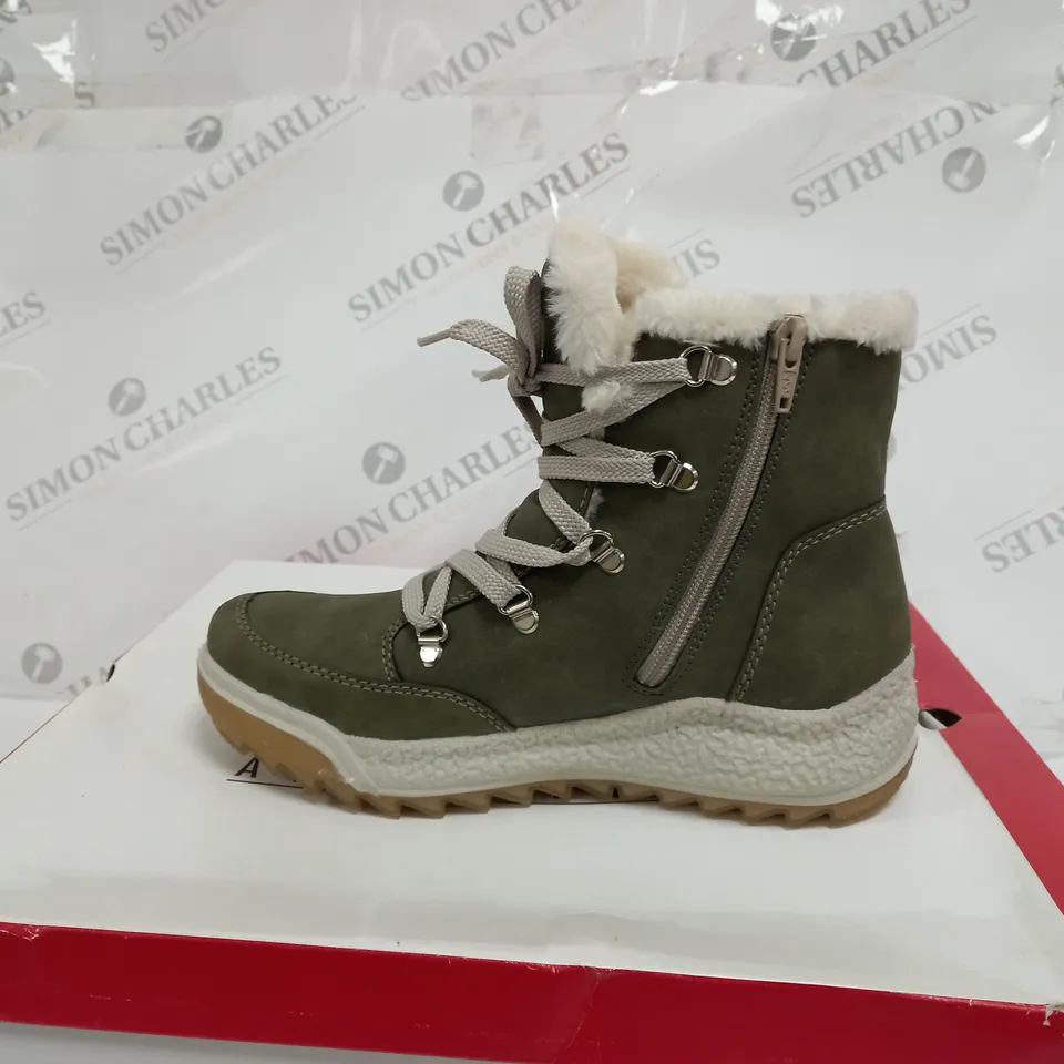 BOXED PAIR OF RIEKER ANTISTRESS WATER RESISTANT WARM HIKING BOOTS IN KHAKI - SIZE 5