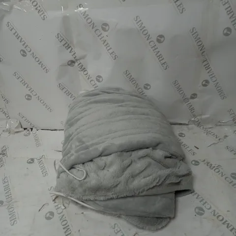 BOXED COZEE HOME VELVETSOFT HEATED THROW IN LIGHT GREY