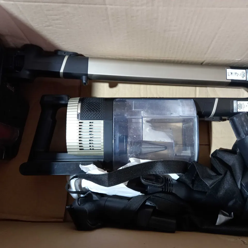 SHARK CORDLESS STICK VACUUM CLEANER PET PRO MODEL