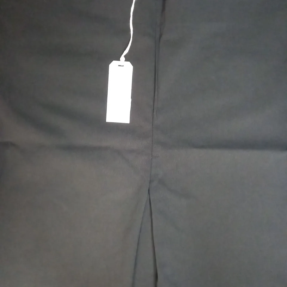 MAISON DE NIMES STRETCH CAPRI PANTS IN BLACK COLOUR SIZE XL
