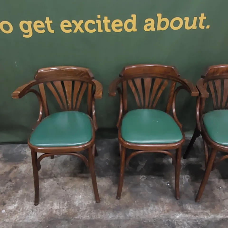 SET OF 6 VINTAGE BENTWOOD STYLE CHAIRS 