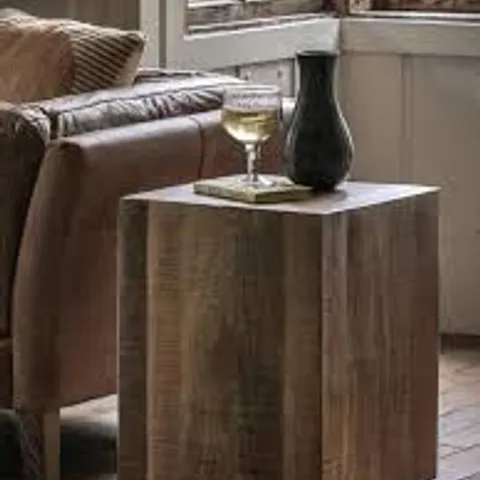 BOXED GALLERY DIRECT LINA READY ASSEMBLED MANGO WOOD SIDE TABLE - NATURAL (1 BOX)