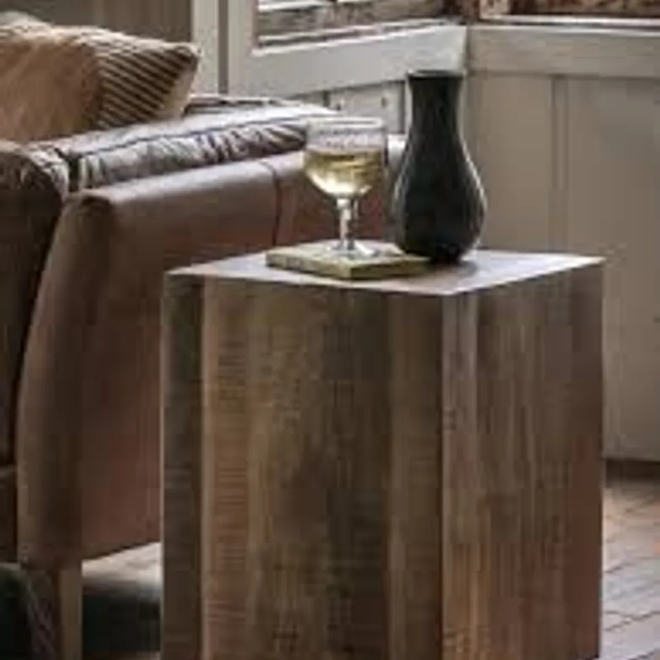 BOXED GALLERY DIRECT LINA READY ASSEMBLED MANGO WOOD SIDE TABLE - NATURAL (1 BOX) RRP £279