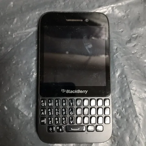 BLACKBERRY Q5 SMARTPHONE