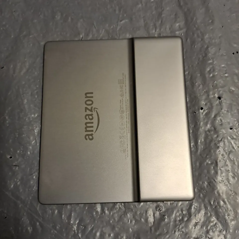 UNBOXED AMAZON KINDLE E-READER - CW24WI