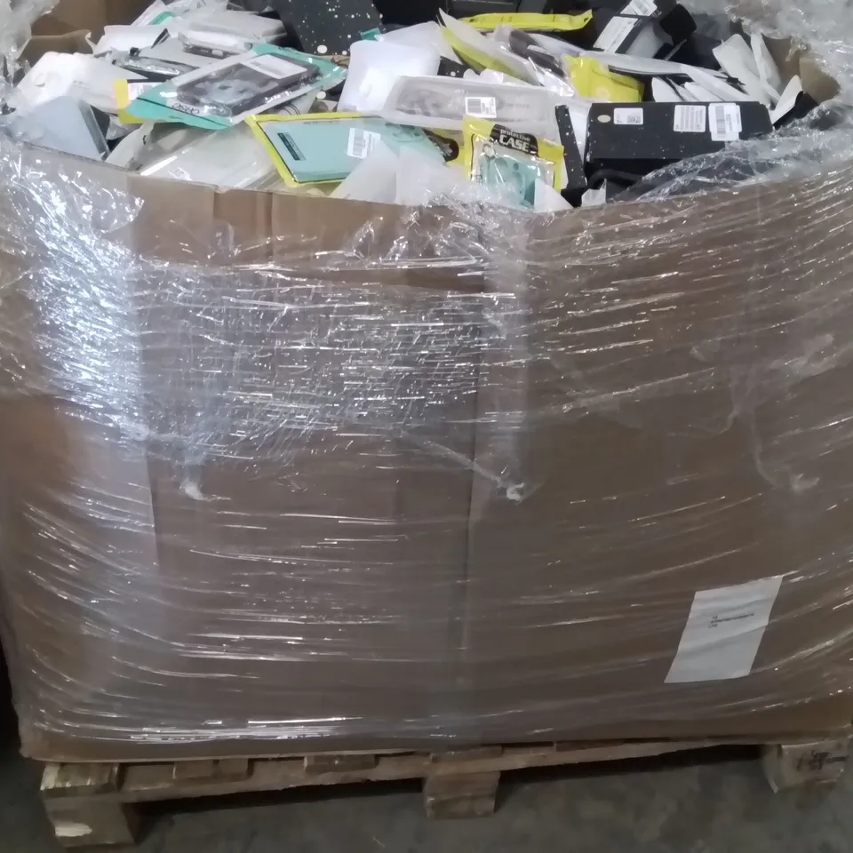 PALLET CONTAINING VERY LARGE AMOUNT OF BRAND NEW PHONE CASES [MODELS AND MAKES VARY]
