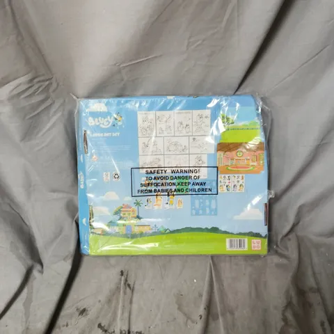 BLUEY AND FRIENDS LARGE ART SET