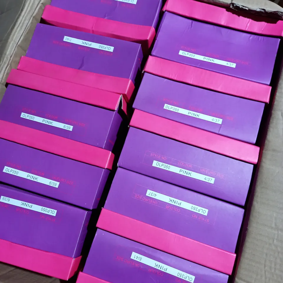 APPROXIMATELY 10 BOXED PAIRS OF DOLCIS PLATFORM SANDALS IN PINK VARIOUS SIZES TO INCLUDE SIZES 4, 6, 7