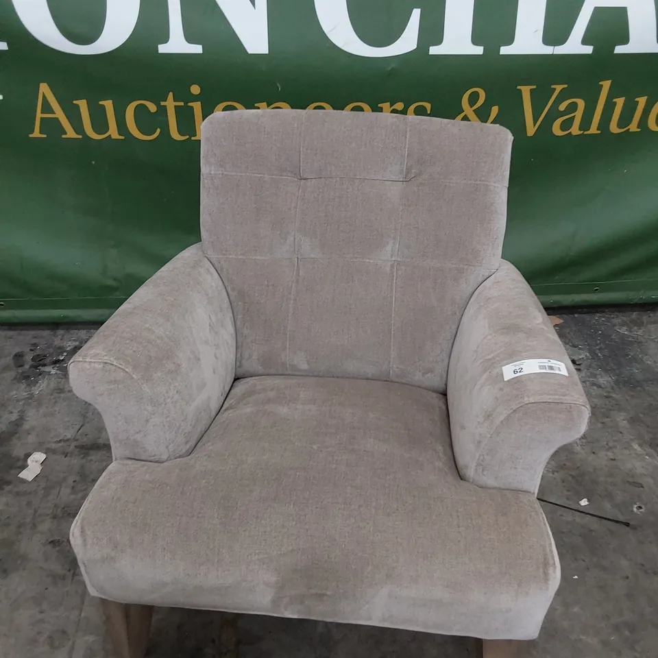 QUALITY BRITISH DESIGNER LOUNGE Co. EASY CHAIR FAWN PLUSH FABRIC 