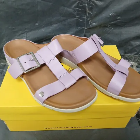 BOXED PAIR OF STRIVE SANTORINI SANDALS - UK SIZE 7