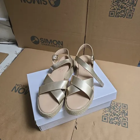 BEN DI LISI WOMEN'S METALLIC STRAPPY ESPADRILLE SANDALS – UK 7