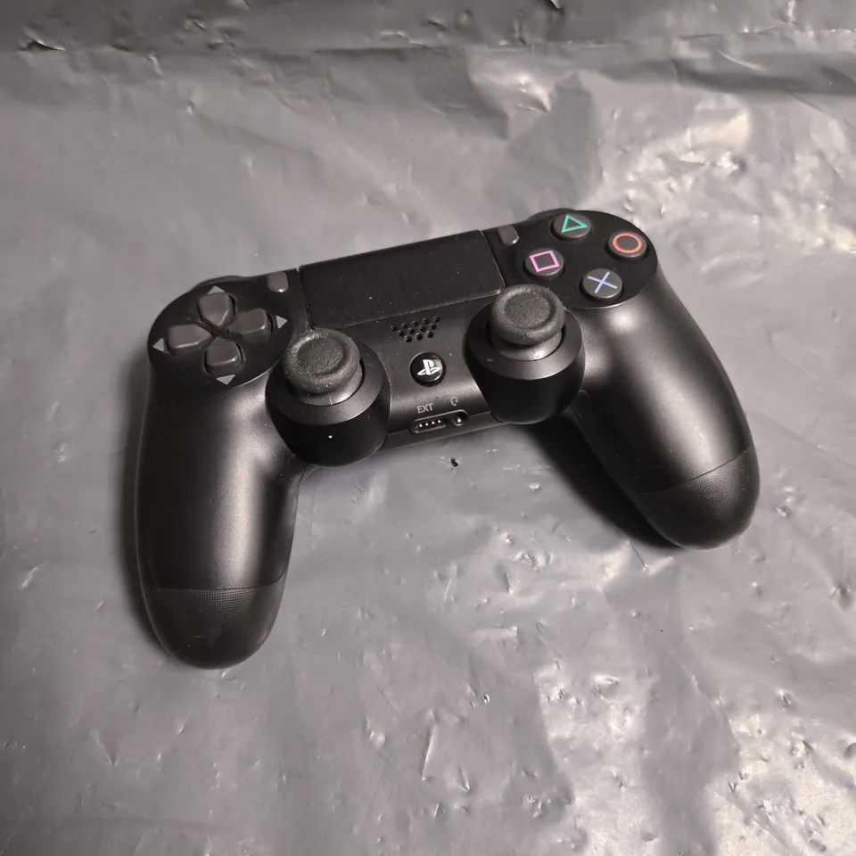 SONY PLAYSTATION 4 CONTROLLER 