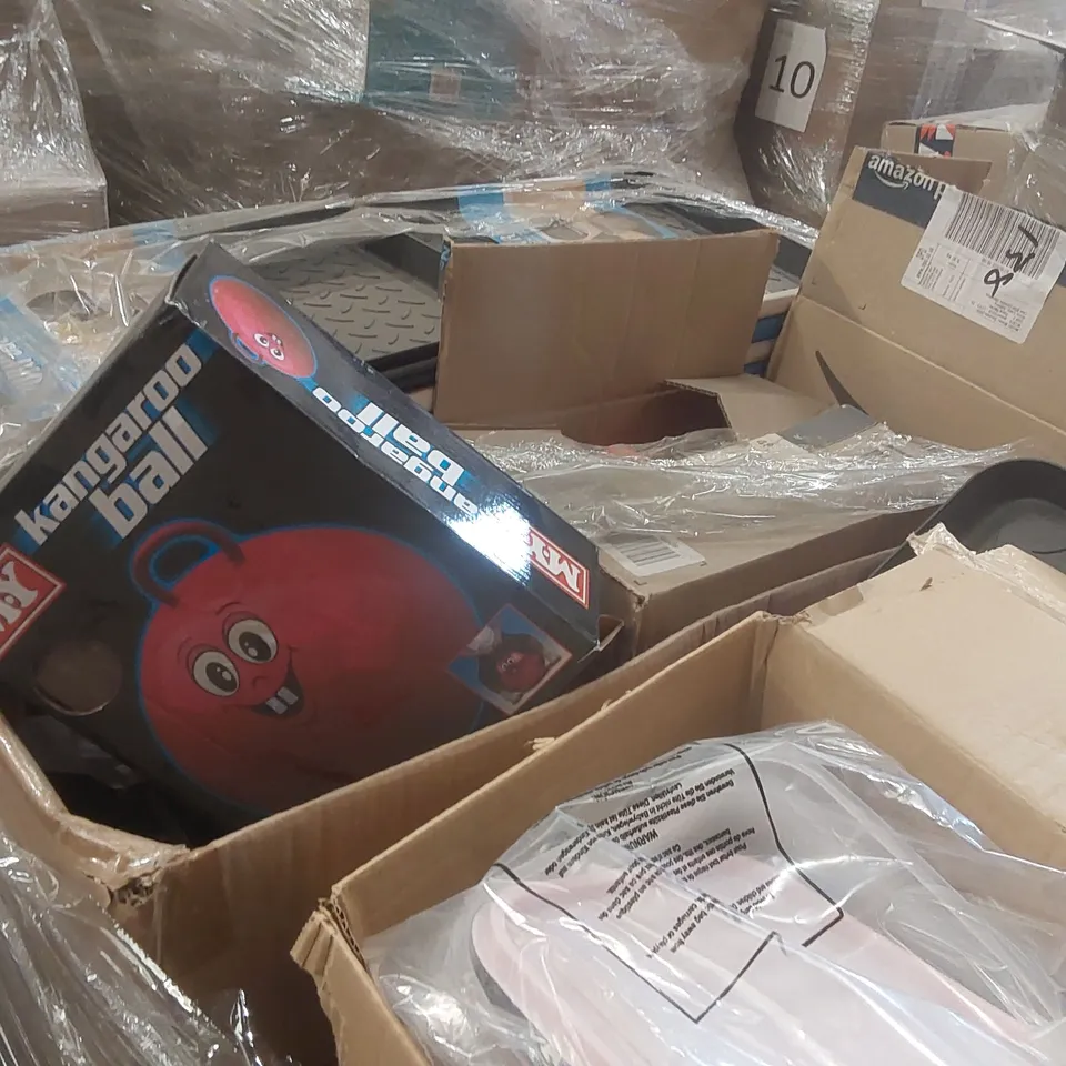 PALLET TO CONTAINING A VERY LARGE QUANTITY OF ASSORTED ITEMS INCLUDING: CAT TREES, LEATHER PUNCHERS, MULTI PURPOSE TRAYS, KANGAROO BALLS, DRY FOOD CONTAINERS ECT