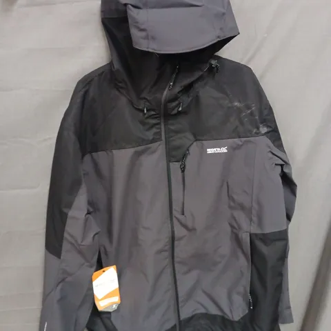 REGATTA HIGHTON JACKET IN ASH/BLACK - UK XL