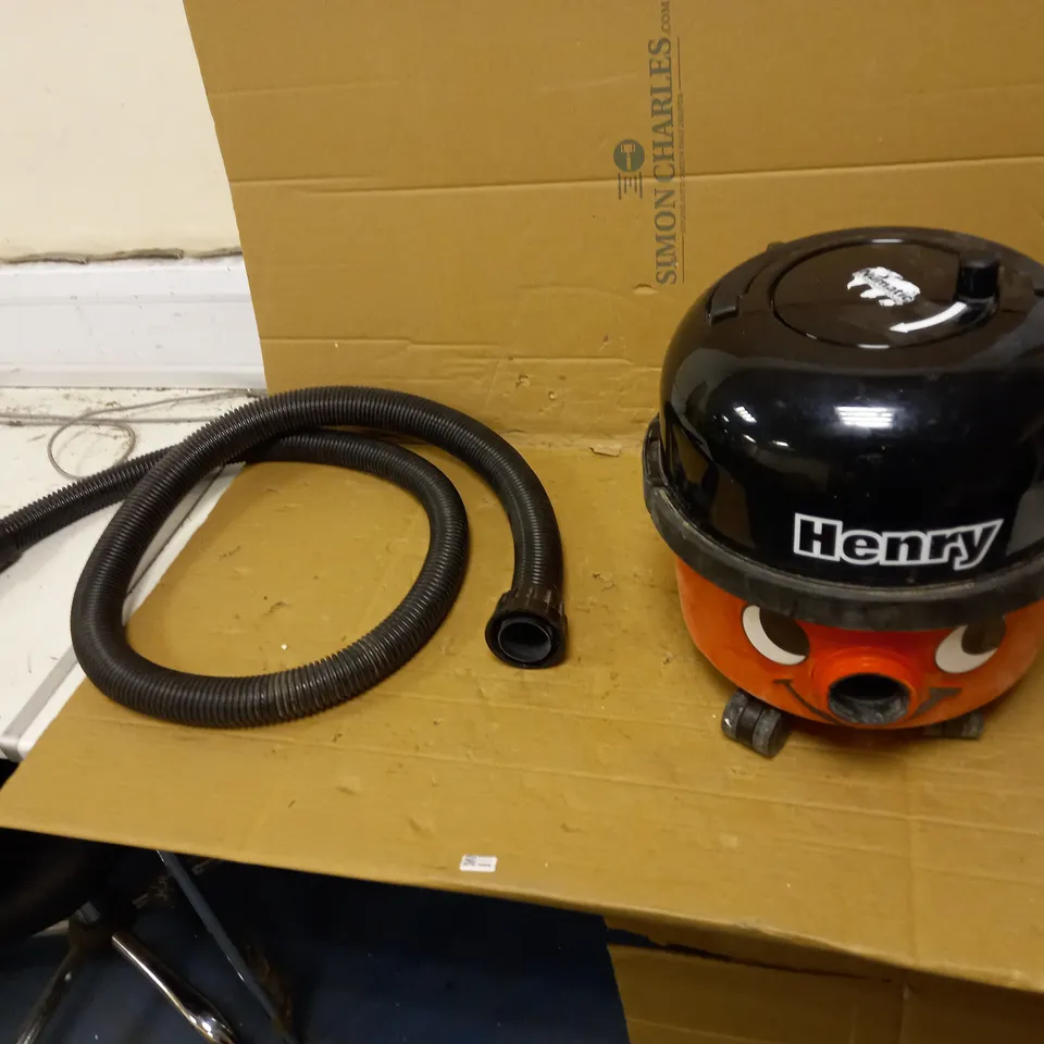 HENRY HOOVER CYLINDER VACUUM CLEANER