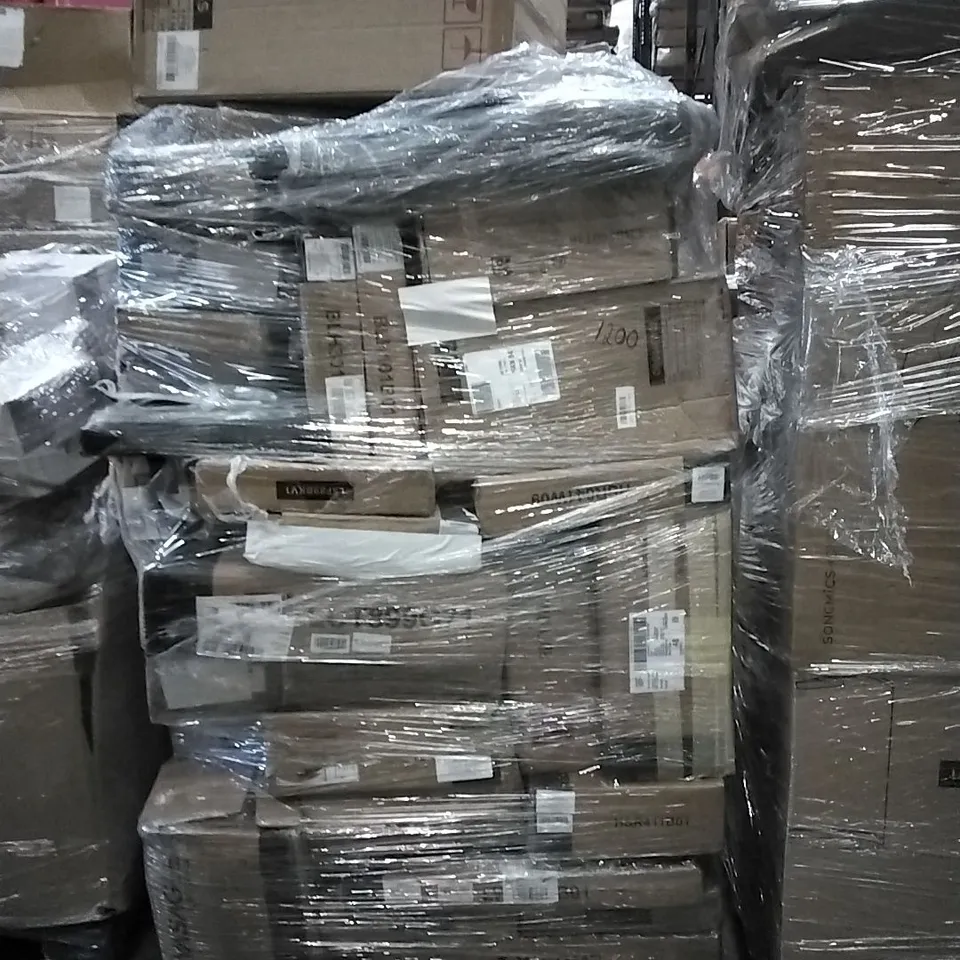 PALLET OF HOUSEHOLD ITEMS TO INCLUDE TRASH CAN, SHOE BOX, CLOTHES DRYING RACK AND OTHER ASSORTED ITEMS...