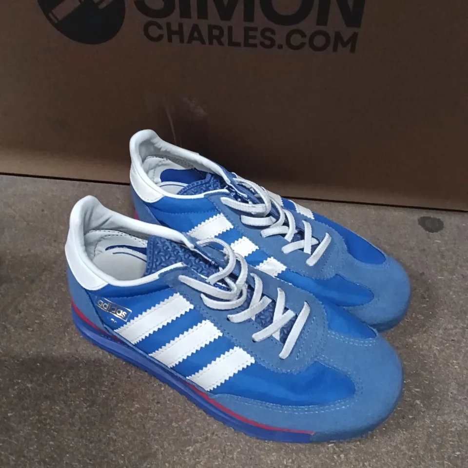 ADIDAS BLUE & WHITE TRAINERS – MEN'S UK 1 – 2 STRIPES