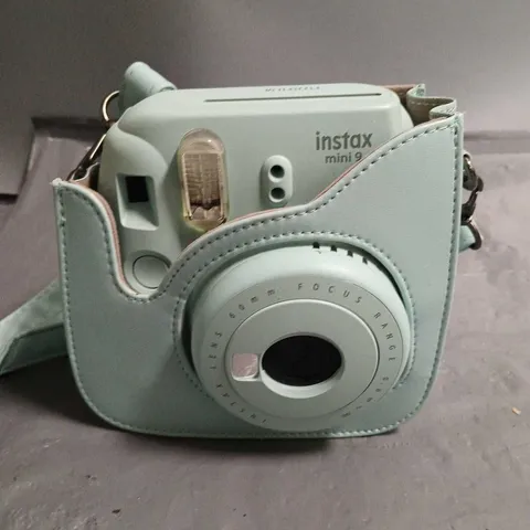 UNBOXED FUJIFILM INSTAX MINI 9 CAMERA 