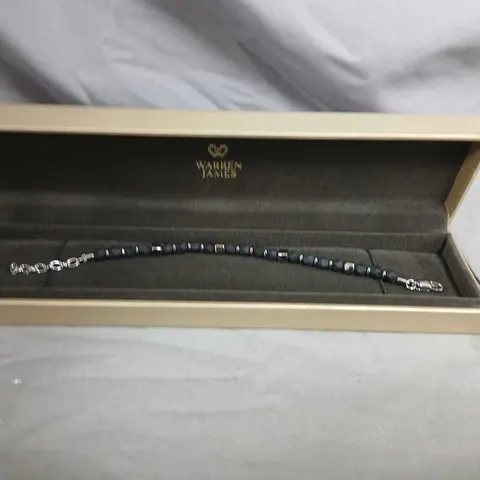 WARREN JAMES BRACELET IN PRESENTATION BOX – BLACK BEAD & SILVER-TONE