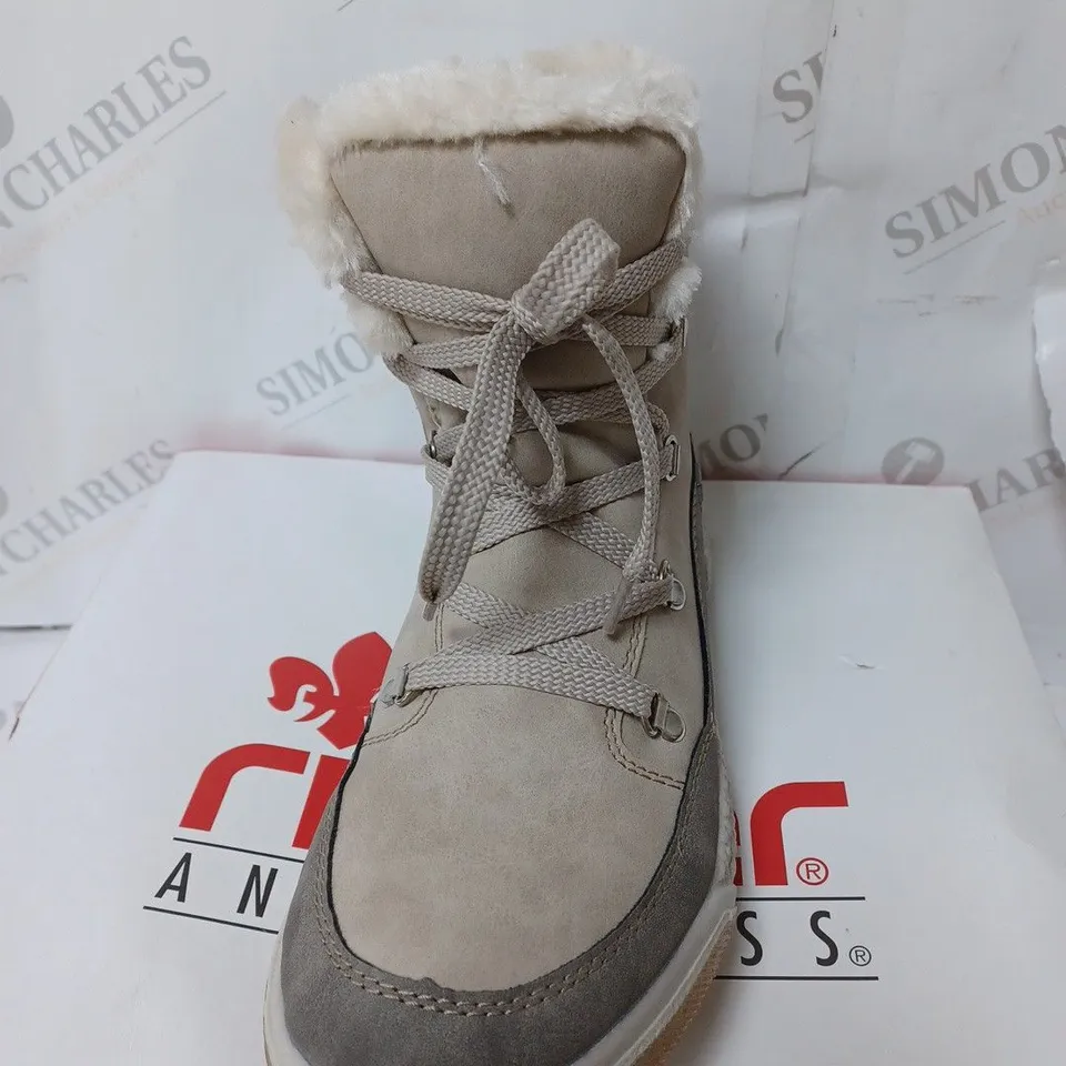 BOXED RIEKER ANTISTRESS WARM HIKING BOOTS, CREAM - SIZE 6.5