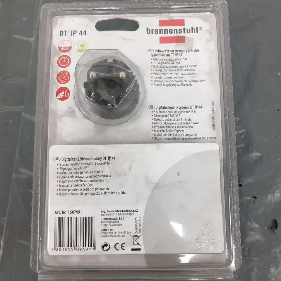 APPROXIMATELY 24 BRAND NEW BOXED BRENNENSTUHL DT IP 44  DIGITAL TIMER SWITCHES