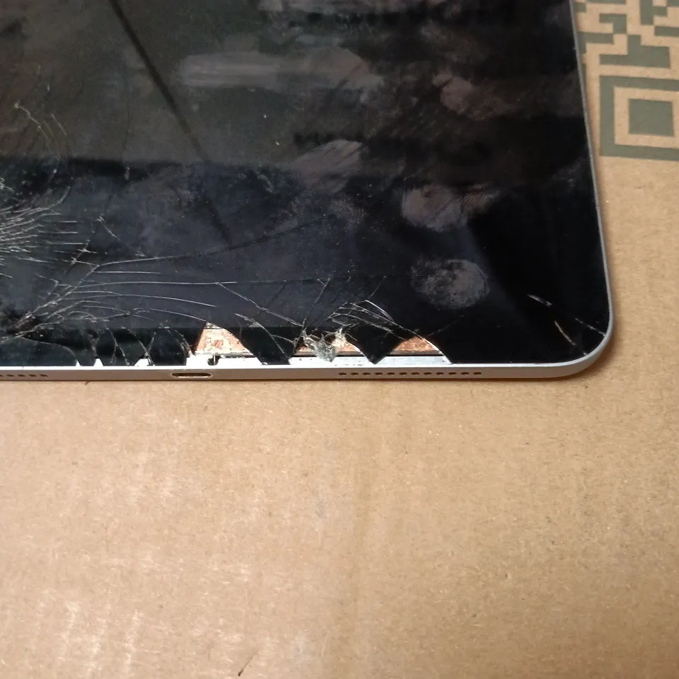 APPLE IPAD AIR A2316