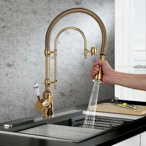 BOXED ROSDORF PARK DELORENZO PULL DOWN TOUCHLESS KITCHEN FAUCET
