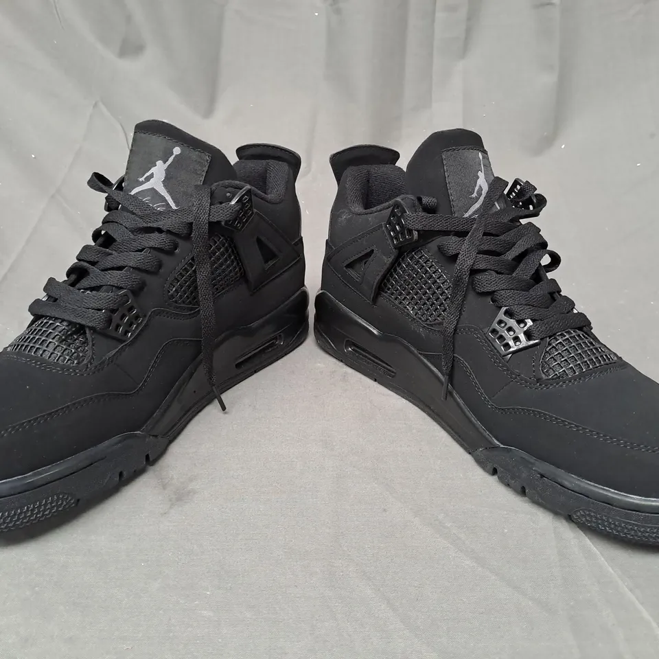 PAIR OF NIKE AIR JORDAN SHOES IN BLACK UK SIZE 9