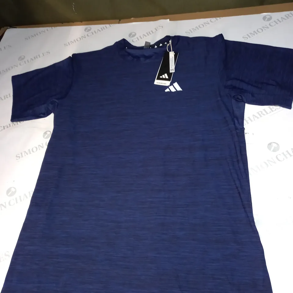 ADIDAS LOGO PRINT T-SHIRT SIZE M