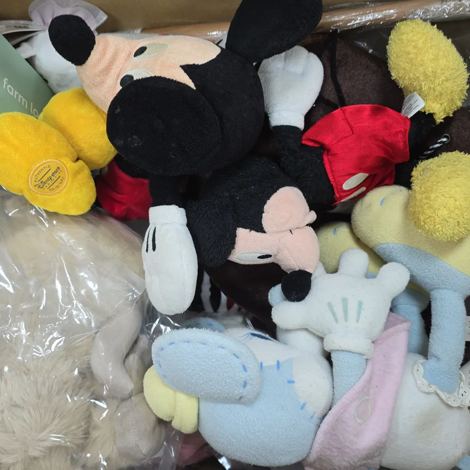 BOX OF APPROXIMATELY 20 ASSORTED TOYS AND GAMES TO INCLUDE OCEAN MEMORY, SNATCH THE MIC, ETC - COLLECTION ONLY