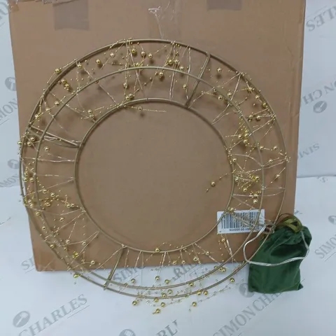 BOXED SARA DAVIES PRE-LIT BEADED WREATH