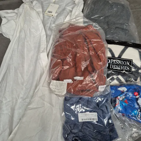 APPROXIMATELY 35 ASSORTED CLOTHING ITEMS IN VARIOUS SIZES, STYLES & COLOURS TO INCLUDE DRESSES, GYM SHORTS, JOGGERS, ETC