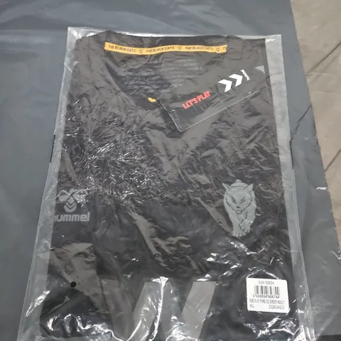 HUMMEL THE BLACK CATS JERSEY T-SHIRT BLACK SIZE XL