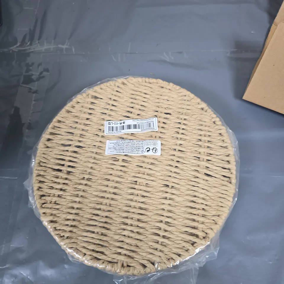 ROUND WICKER BASKET – NATURAL, PLASTIC WRAPPED