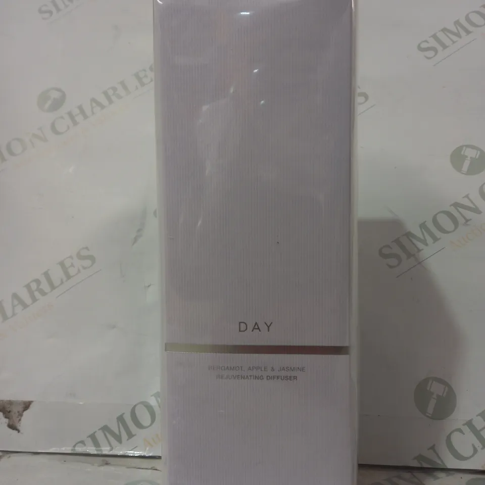 THE WHITE COMPANY BERGAMOT, APPLE & JASMINE REJUVENATING DIFFUSER (200ML)