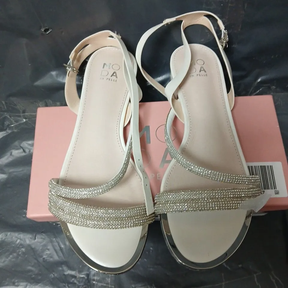 MODA IN PELLE SANDALS – IVORY, RHINESTONE STRAPS, UK 7 