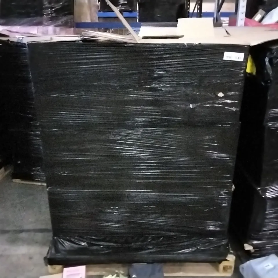 PALLET OF ASSORTED ITEMS INCLUDING FINEDINE MUG, FOIL FRINGE CURTAIN, 2022 FAMILY CALENDER, OLDI CARD, ARTIFICAL FLOWERS, SEED TRAYS