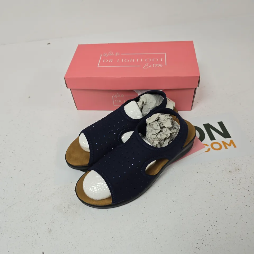 DR LIGHTFOOT JENNY NAVY WIDE-FIT SANDALS – UK 5