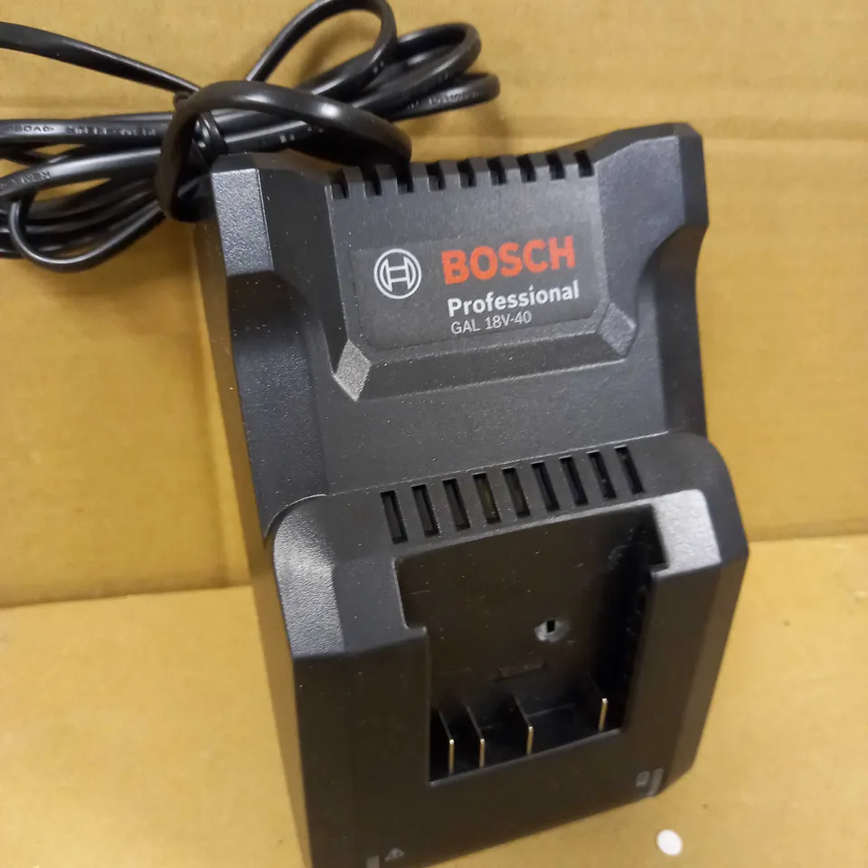 BOSCH PROFESSIONAL 18V SYSTEM BATTERY QUICK CHARGER