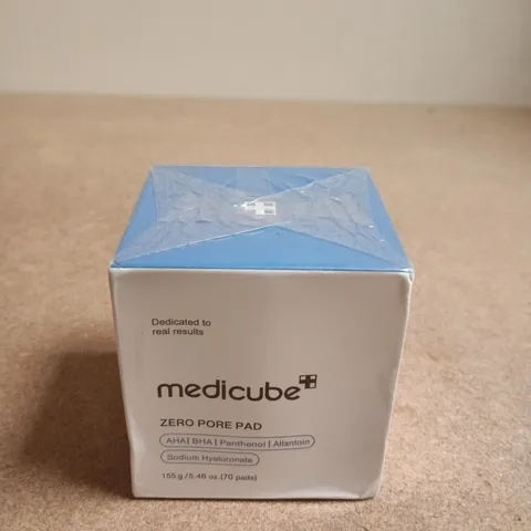 BOXED AND SEALED MEDICUBE ZERO PORE PAD – 70 PADS, 155G