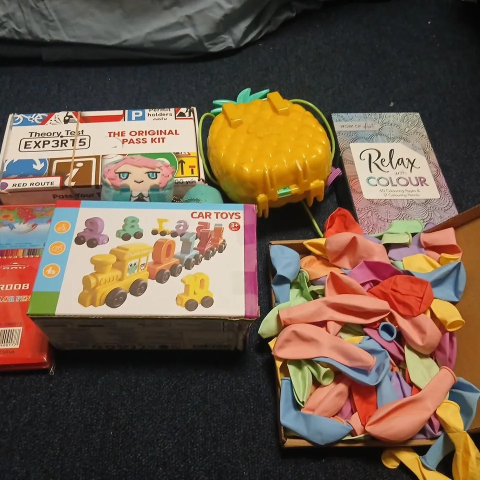 LARGE QUANTITY OF ASSORTED TOYS AND ACCESSORIES TO INCLUDE; RELAX WITH COLOUR, THEORY TEST THE ORIGINAL TEST KIT, CAR TOYS AND BALLOONS