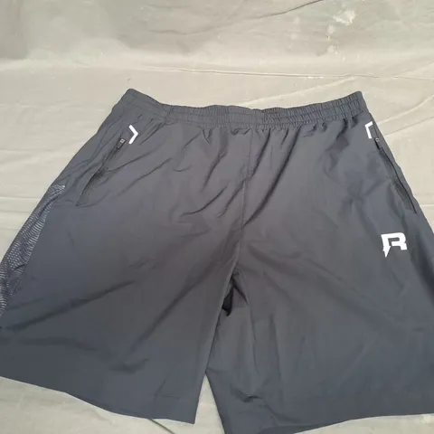 REPRIMO SHORTS IN BLACK SIZE L